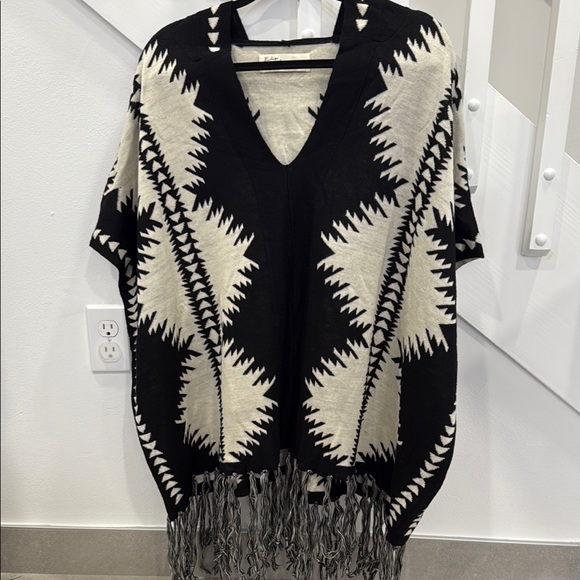 Vintage Havana Sweaters - Vintage Havana Printed Aztec Hooded Poncho Pullover Sweater